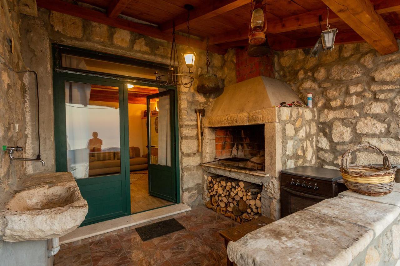 Village House Ana Dubravica ภายนอก รูปภาพ